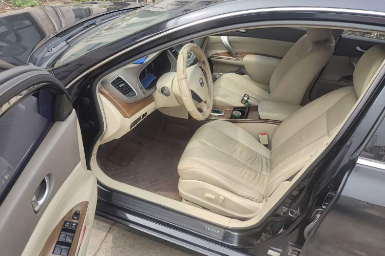 Used Nissan Teana 2011 2.5L XL Advanced Edition
