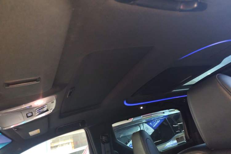 Used Toyota Alphard 2018 Revised Version 3.5L Premium Edition
