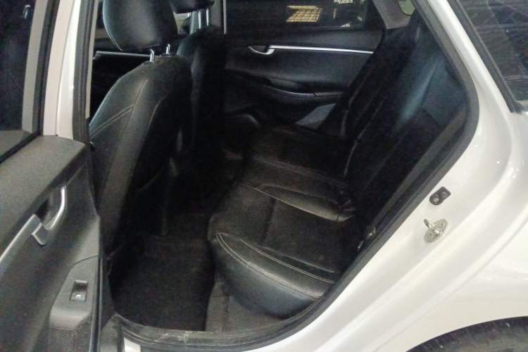 Used Hyundai Celesta 2017 1.6L Automatic Enjoyment Version GLS