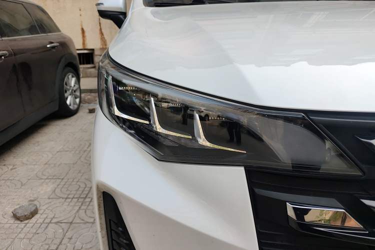 Used GAC Trumpchi M6 2023 PRO 270T DCT Luxury Edition