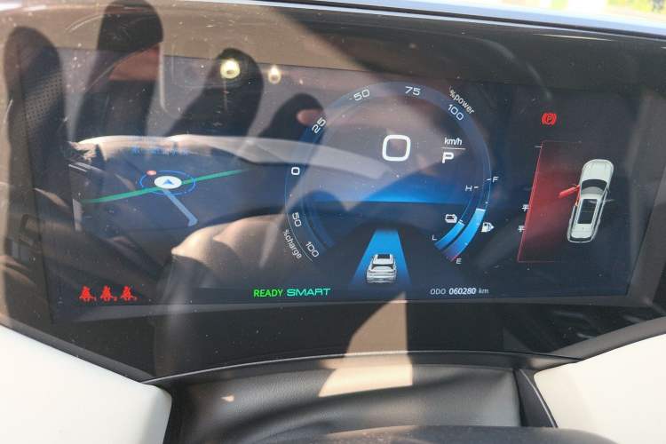 Used Dongfeng Aeolus Huge 2022 Mach Dual-Motor 1.5T MHD Dare-to-Dream Edition