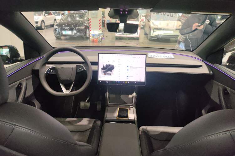 Used Tesla Model Y 2026 Rear-Drive Model
