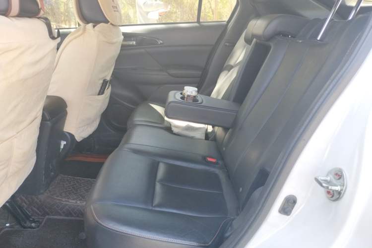 Used Mitsubishi Eclipse Cross 2018 1.5T CVT Two-Wheel Drive Belief Edition Left Rear Seat