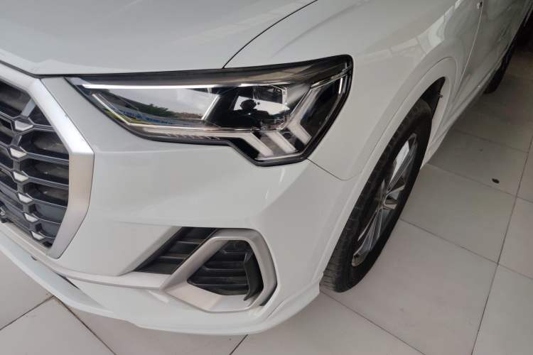 Used Audi Q3 2021 35 TFSI Progressive Dynamic Edition Left Front Headlight