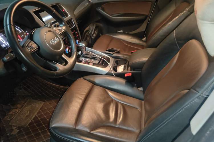 Used Audi Q5 2016 40 TFSI Technology Edition Left Front Seat