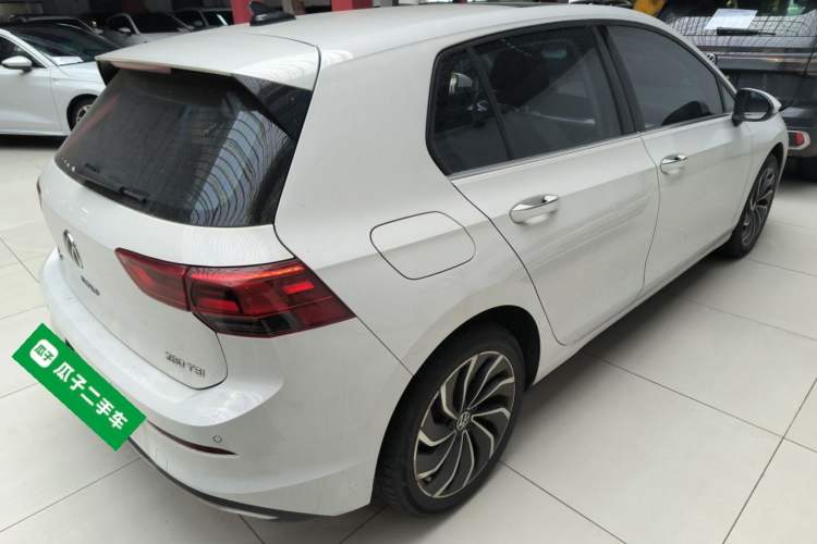 Used Volkswagen Golf 2023 280TSI DSG Pro Rear Right 45 Deg