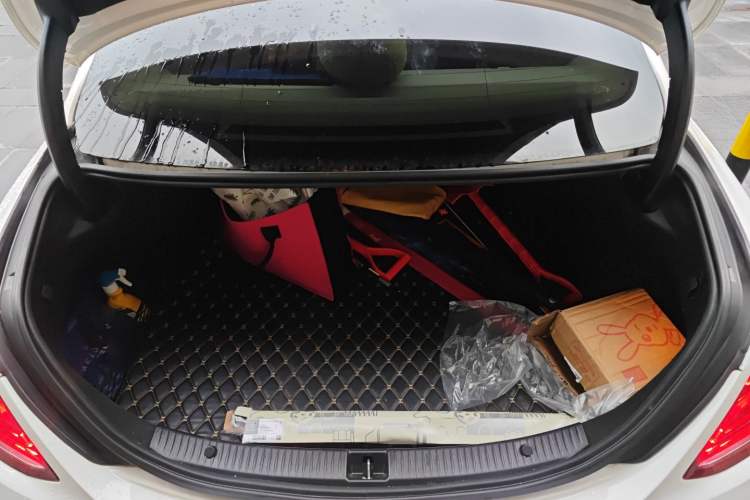 Used Mercedes-Benz C-Class 2017 Facelift C 200 L Sport Edition