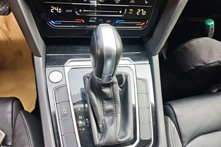 Used Volkswagen Magotan 2020 330TSI DSG Leading Model
