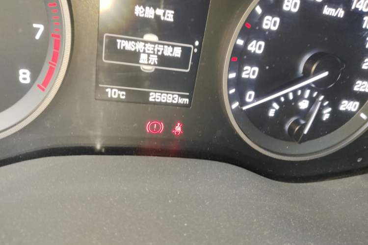 Used Hyundai Tucson 2015 1.6T Dual-Clutch Two-Wheel-Drive Leading Model