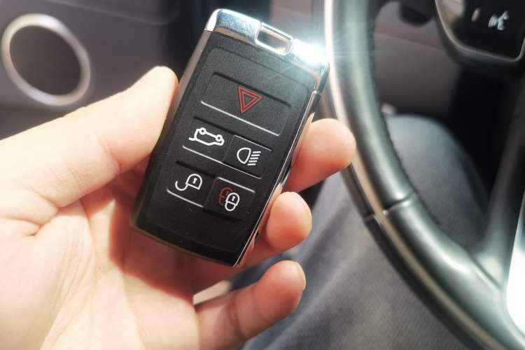 Used Land Rover Discovery Sport 2021 249 PS R-Dynamic S Performance Edition Vehicle Key