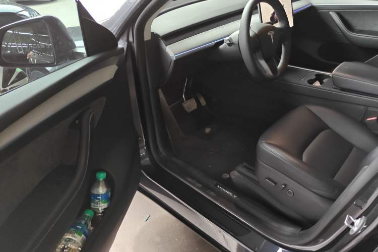 Used Tesla Model Y 2024 Rear-Wheel-Drive Version