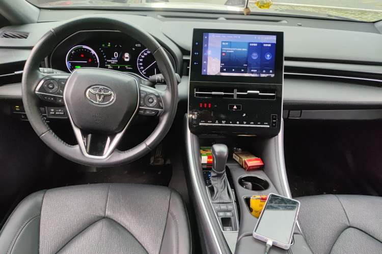 Used Toyota Avalon 2023 Dual-Engine 2.5L Luxury Edition Center Console