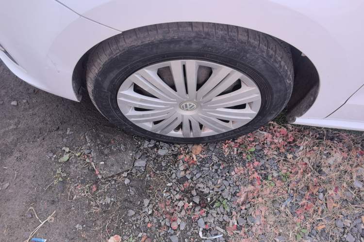 Used Volkswagen Polo 2016 1.6L Automatic Comfort Model