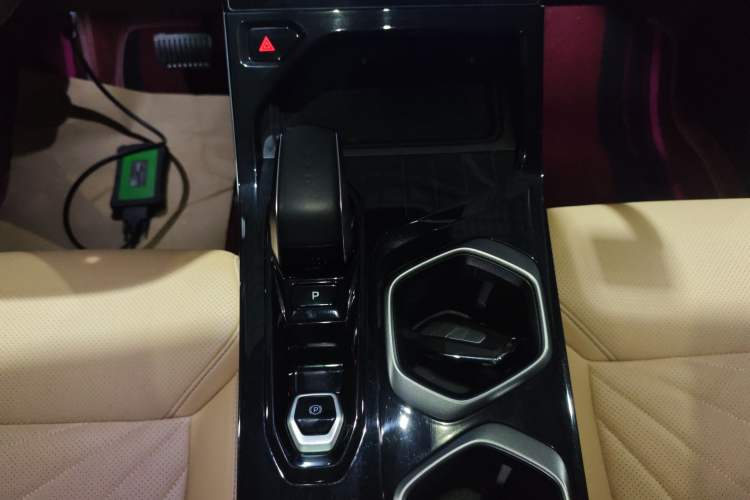 Used Geely Auto FX11 2023 1.5TD DCT Prestige Edition