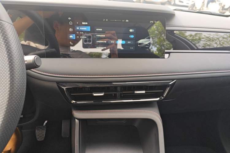 Used Roewe i5 2026 Model 1.5L Manual STD
