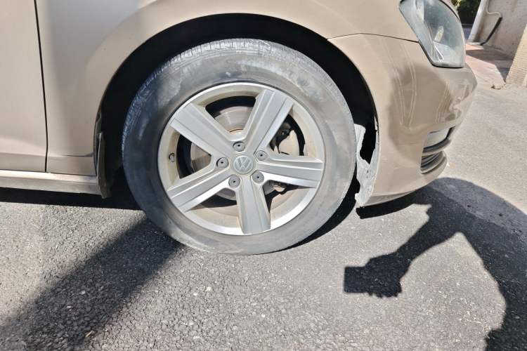 Used Volkswagen Golf 2015 1.4TSI Automatic Comfort Model
