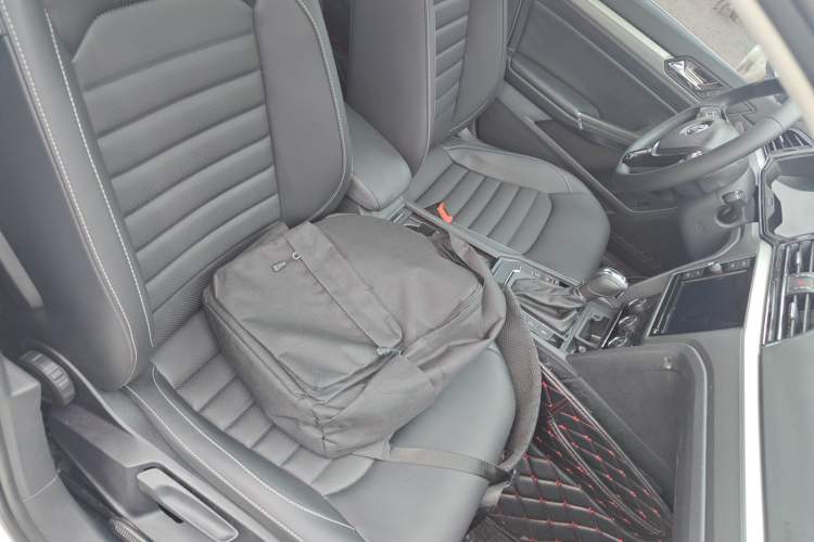 Used Volkswagen Lamando 2019 280TSI DSG Comfort Edition China VI standard Right Front Seat