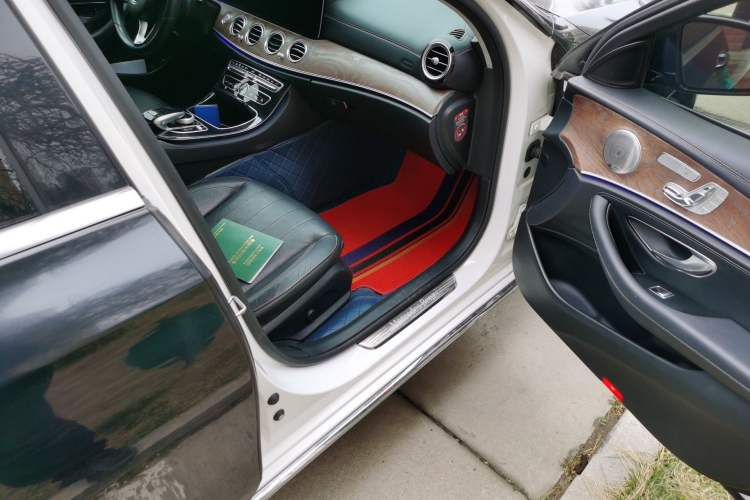 Used Mercedes-Benz E-Class 2017 E 320 L 4MATIC
