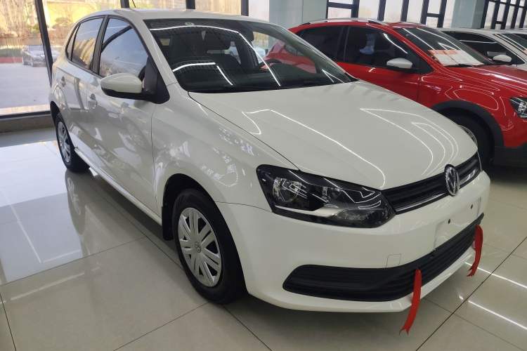 Used Volkswagen Polo 2014 1.4L Manual Fashion Edition