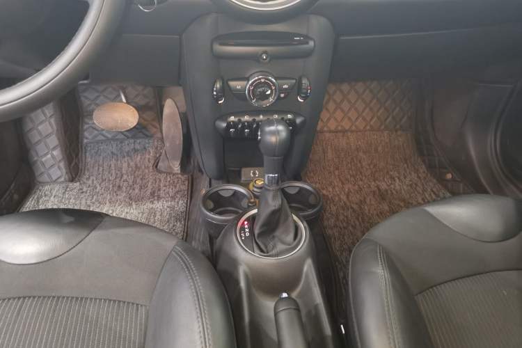 Used MINI MINI 2012 1.6L COOPER Baker Street
