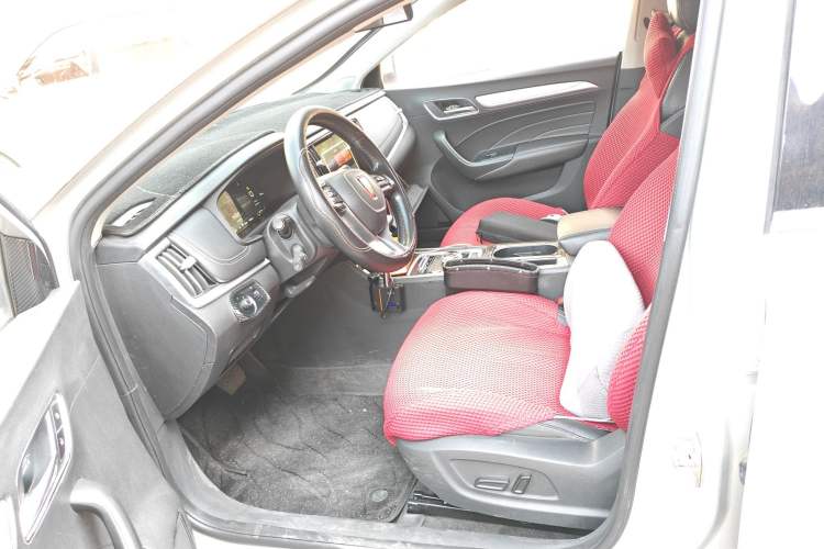 Used Roewe i6 New Energy 2017 45T Hybrid Connect & Smart Enjoyment Edition Left Front Seat