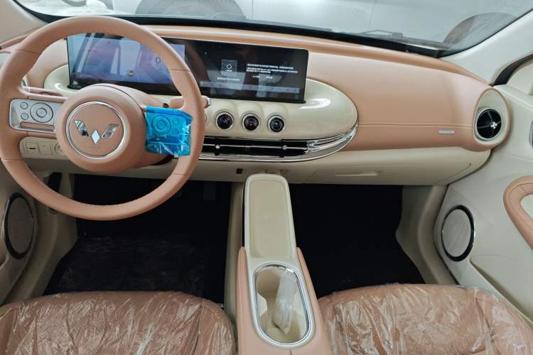 Used Wuling Bingo 2025 333 km Lingxi Deluxe Edition Center Console