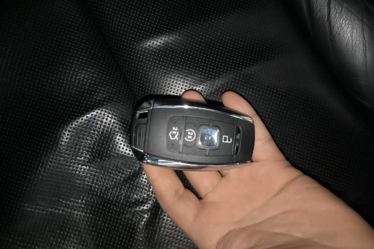 Used Lincoln Continental 2017 2.0T Two-Wheel-Drive Luxury Edition
