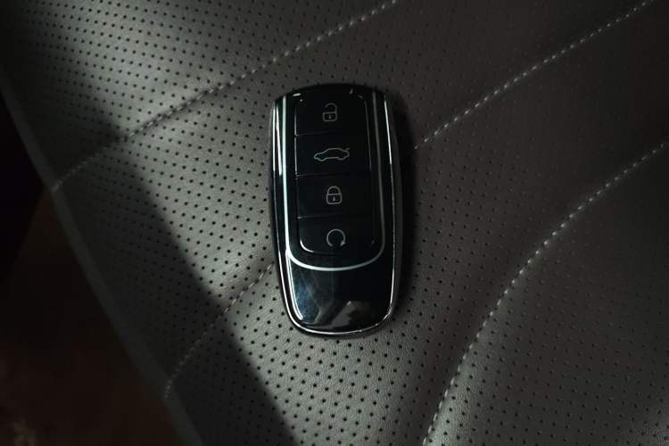 Used Chery Tiggo 9 C-DM 2025 1.5T 106KM Ultra-Comfort Edition 5 Seats Lithium-NMC