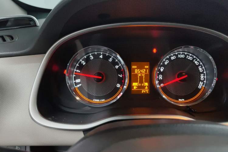 Used Chevrolet Sail 2015 Sail 3 1.3L Manual Ideal Edition Odometer Close Up