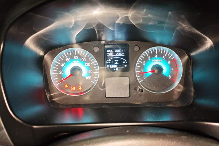 Used Jinbei Gold Hiace 2023 1.5L Passenger Vehicle Engineering Lion 5/6/7 Seater