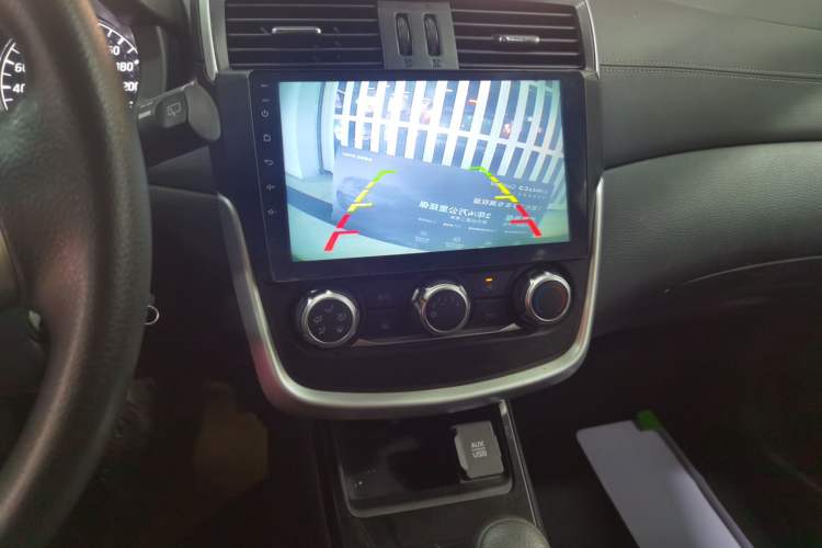 Used Nissan Tiida 2016 1.6L CVT Cool Dynamic Edition