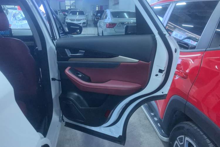 Used JETOUR X70 2024 1.5T DCT Glory PRO 5-Seater