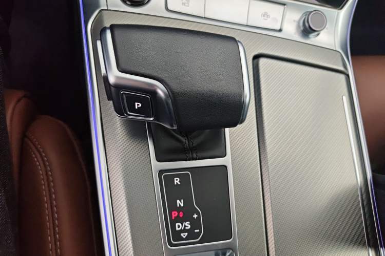 Used Audi A6L 2024 45 TFSI Prestige Elegant Edition Gear Lever