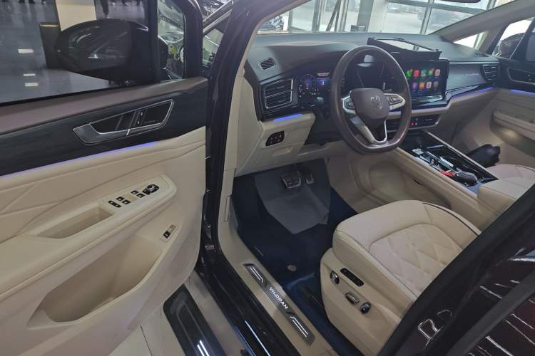 Used Volkswagen Viloran 2023 380TSI Flagship Edition