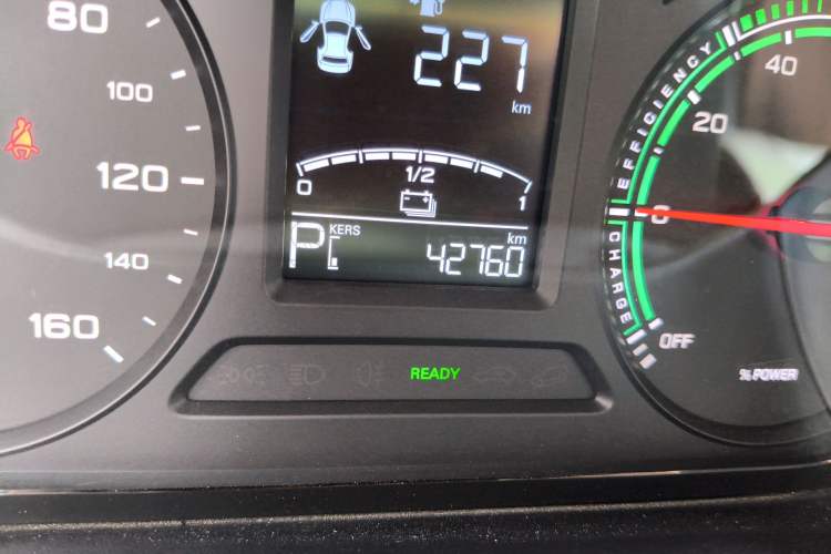 Used Roewe Clever 2021 302 km New Four-Seater Super-Efficient Version Odometer Close Up