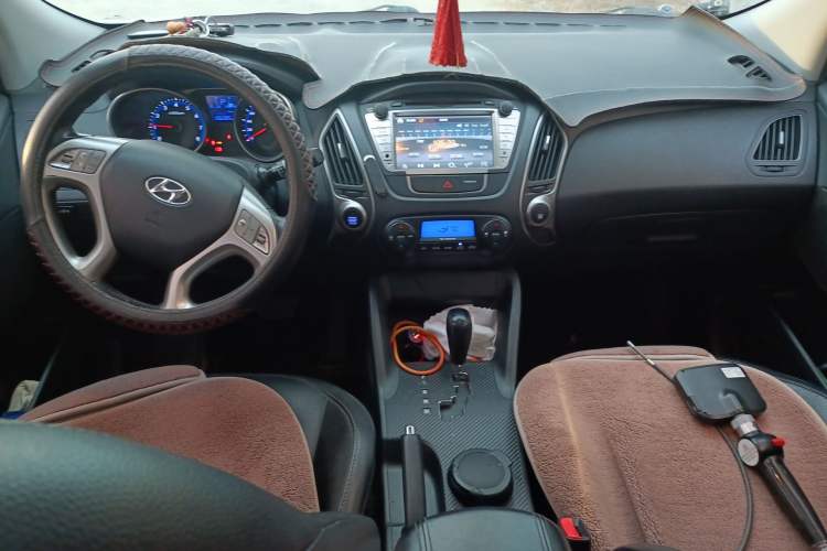 Used Hyundai ix35 2015 2.0L Automatic 2WD Smart Version China V Standard
