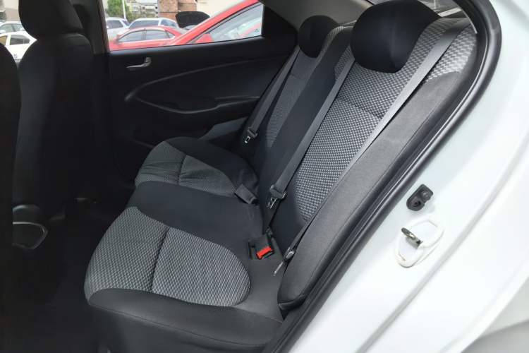 Used Hyundai Verna (older generation) 2017 1.4L Manual Huancai Edition China V Standard Left Rear Seat