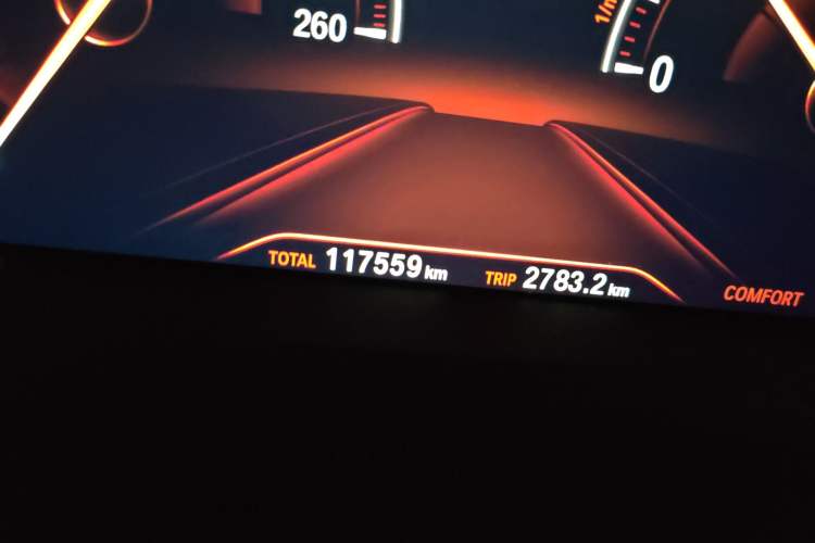 Used BMW X3 2018 xDrive28i Luxury Package China V Odometer Close Up