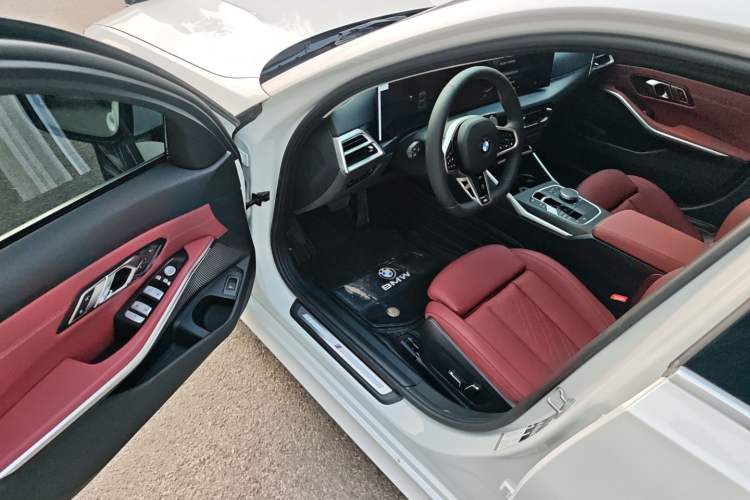 Used BMW 3 Series 2025 325Li M Sport Package Driver Seat
