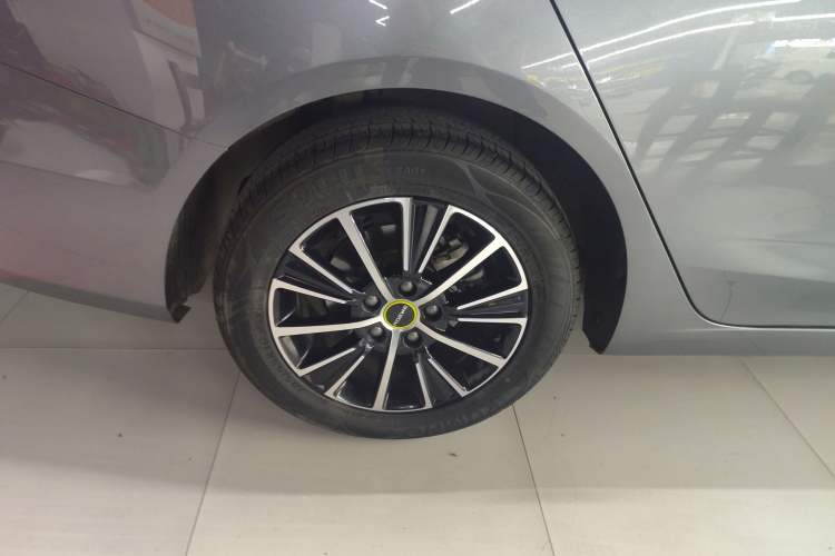 Used Roewe i5 2021 1.5L CVT Platinum Edition
