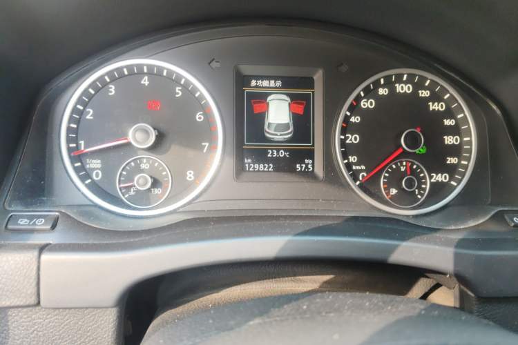 Used Volkswagen Tiguan 2015 2.0 TSI Automatic All-Wheel Drive Flagship Edition
