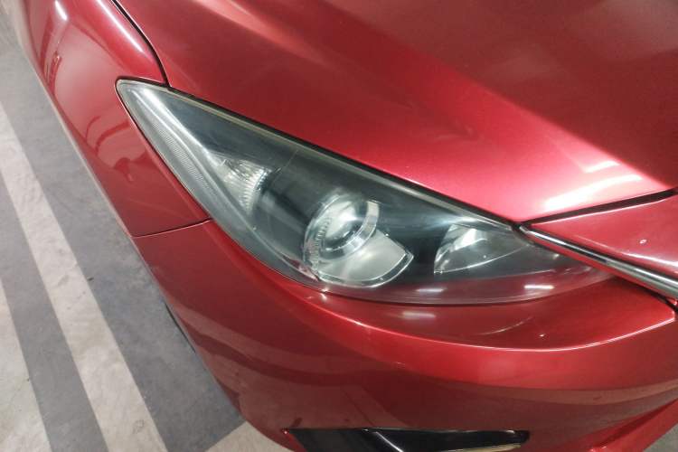 Used Mazda 3 Axela 2014 Sedan 1.5L Automatic Prestige Model Right Front Headlight