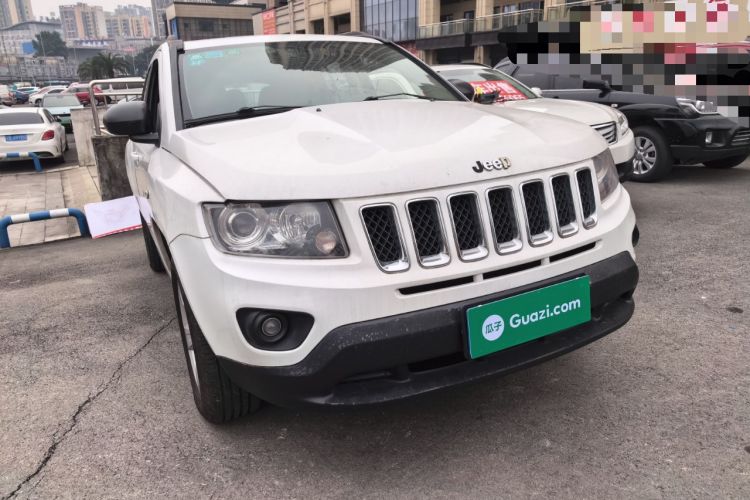 Used Jeep Compass 2014 2.0L two-wheel drive sport version
