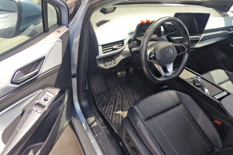 Used Volkswagen ID.4 X 2023 Pure Smart Edition Driver Seat