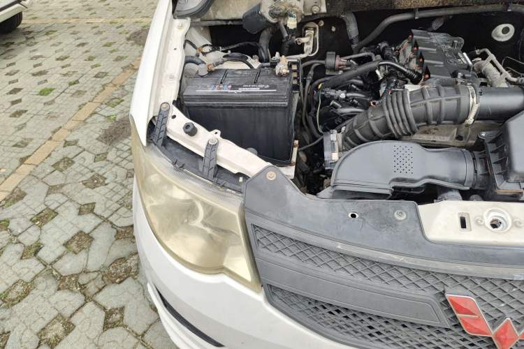 Used Wuling Hongguang 2015 1.5L S Base Model China IV Right Front Headlight