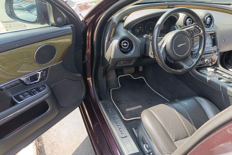 Used Jaguar XJ 2018 XJL 3.0 SC Two-Wheel-Drive Elegant Business Edition
