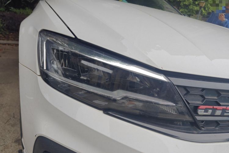 Used Volkswagen Lamando 2021 230TSI DSG Fashion Edition Right Front Headlight