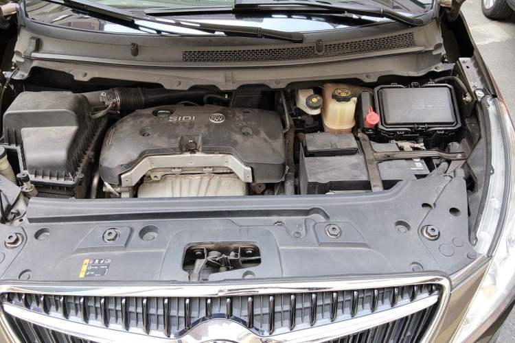 Used Buick GL8 2017 25S Comfort Version China V Standard Engine Bay