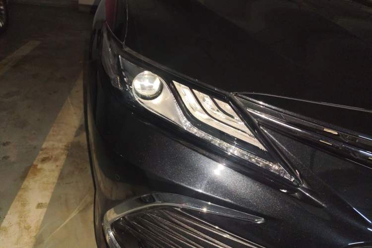 Used Toyota Camry 2023 2.0G Luxury Edition
