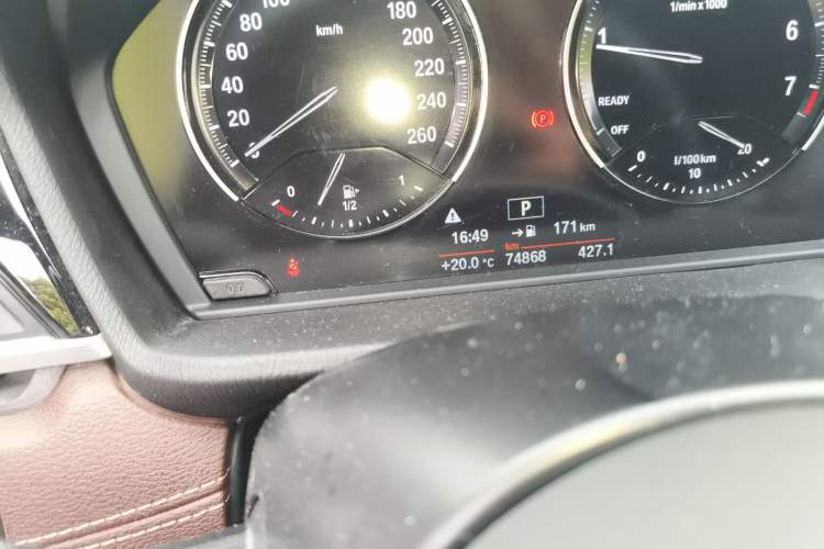 Used BMW X2 2020 sDrive25i Leading Model M Sport Package Odometer Close Up